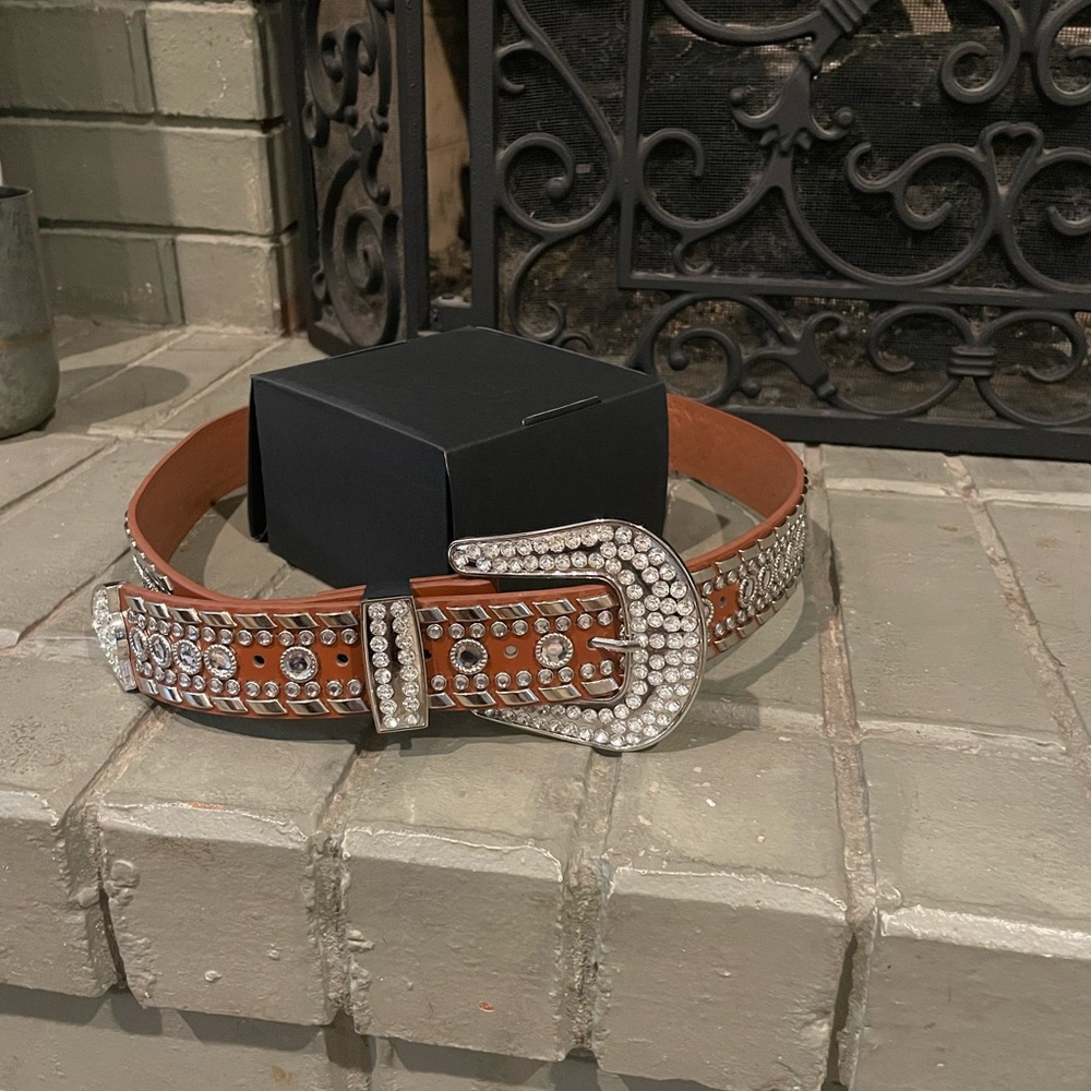 NIB Western Rhinestone Belt